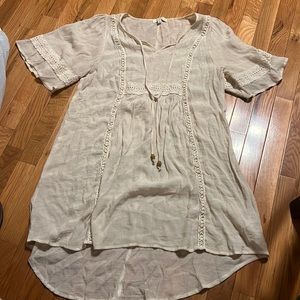 Umgee cream tunic blouse